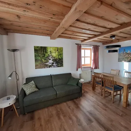Apartment Dreilaendereck Mit Sauna Und Pool, 403 Hauzenberg